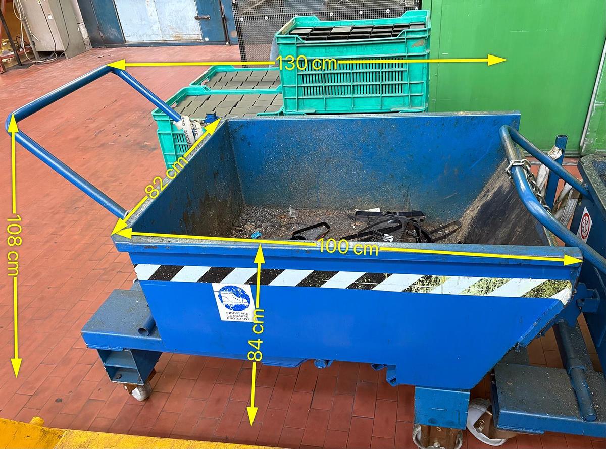 Usato Benna ribaltabile per raccolta trucioli - rottami capacità 280 Lt