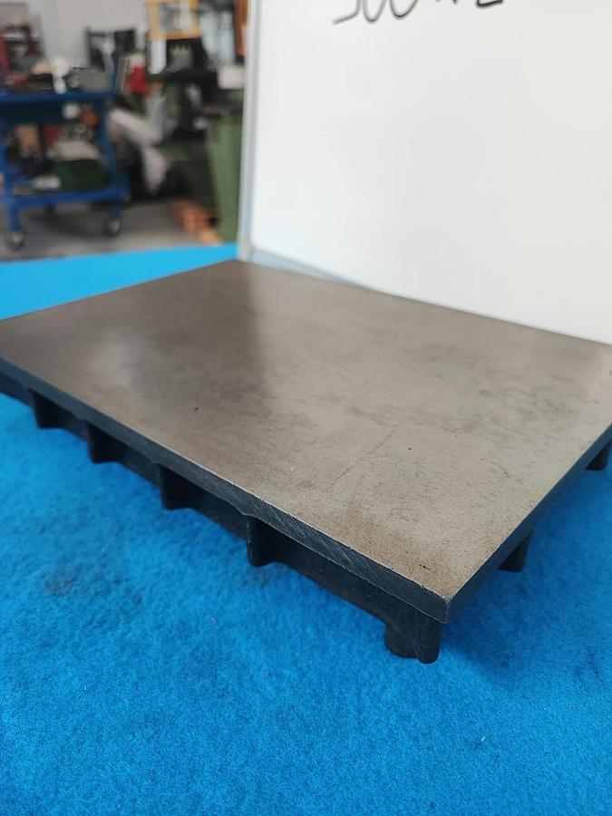 Usato Piano di riscontro 300x200 mm in ghisa per tracciatura e controllo dei pezzi