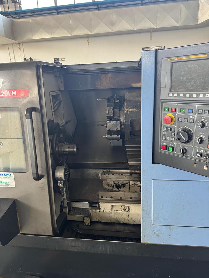 Usato Tornio motorizzato DOOSAN LYNX 220 LMA con caricatore LNS | Fanuc