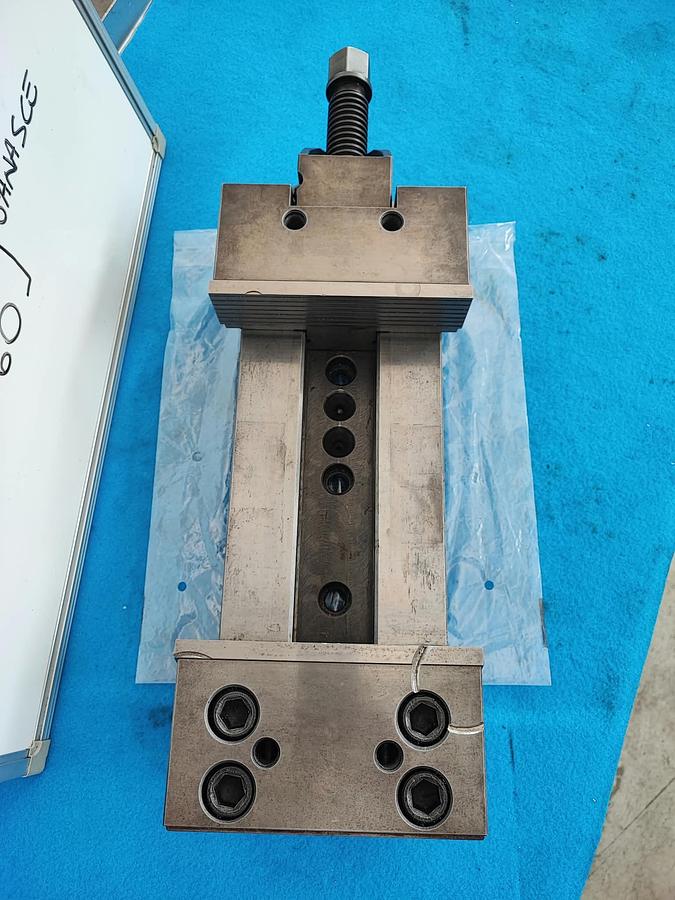 Usato GERARDI morsa modulare 250x150 mm per fresatrici e centri di lavoro cnc