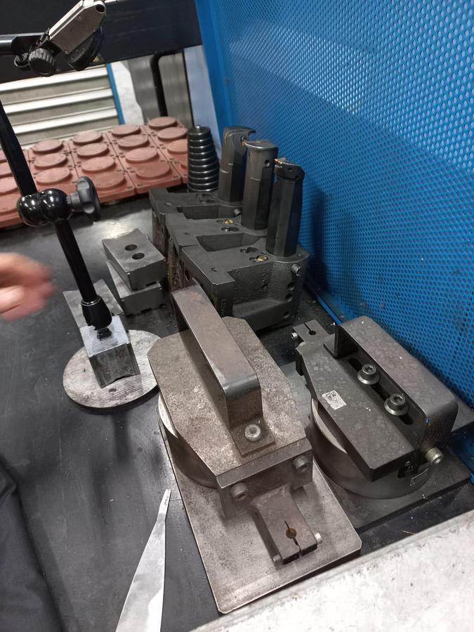 Usato Tornio orizzontale Multitasking DOOSAN PUMA TT2500SY | Fanuc | Doppia Torretta