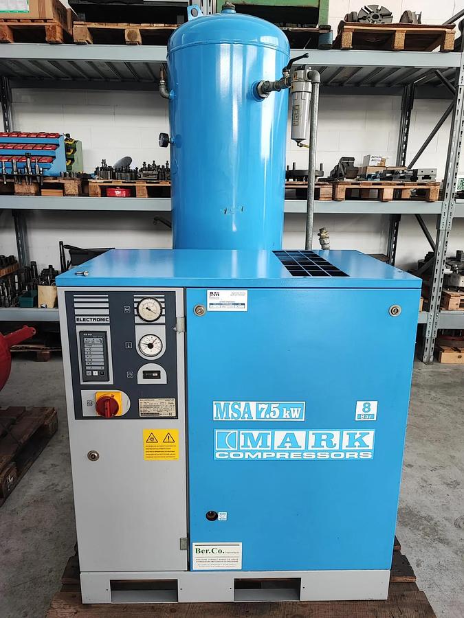 Usato Compressore rotativo a vite silenziato MARK MSA 7,5/8 + Ecowater FINI + serbatoio 500 Lt
