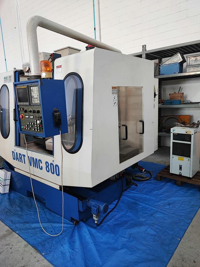 Usato Centro di lavoro verticale DART VMC 800 | 800x500x450 | CNC Fanuc