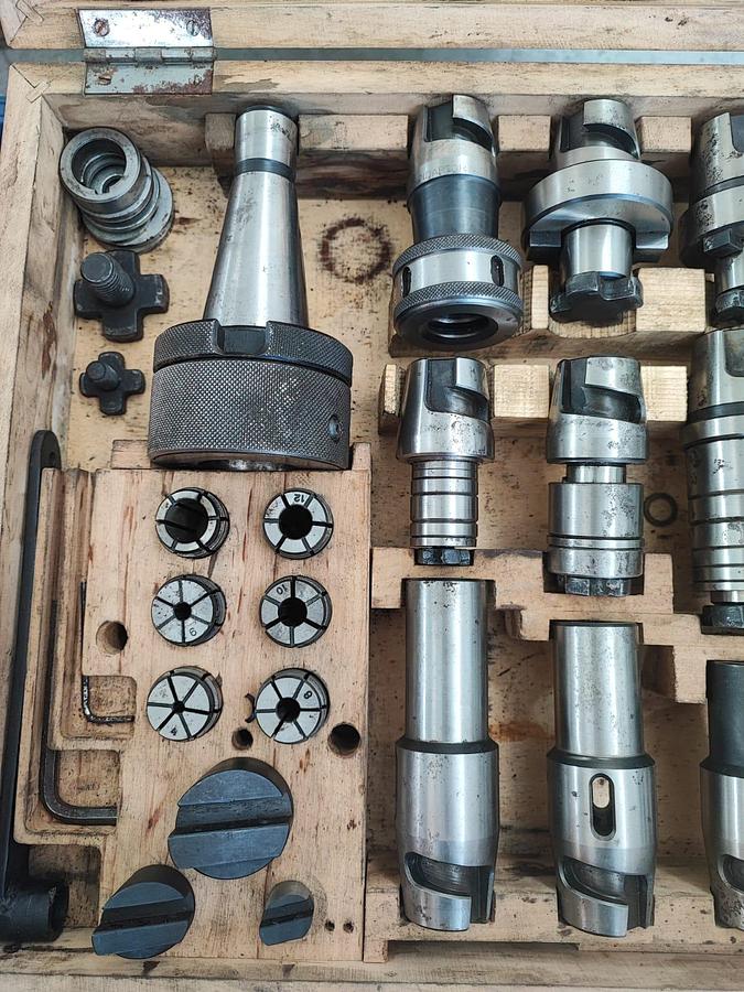 Usato BAKUER attacco a sgancio rapido, cono ISO 40, con cassetta completa di testine