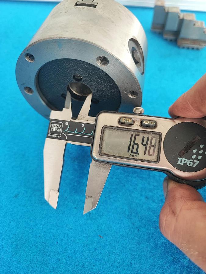 Usato TOS 80 mandrino singola guida, 3+3 griffe