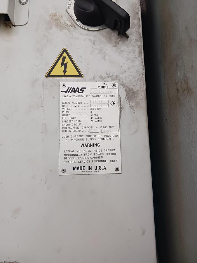 Usato Centro di lavoro con 4/5° asse HAAS VF-8B/40HE | 1626x1016x762