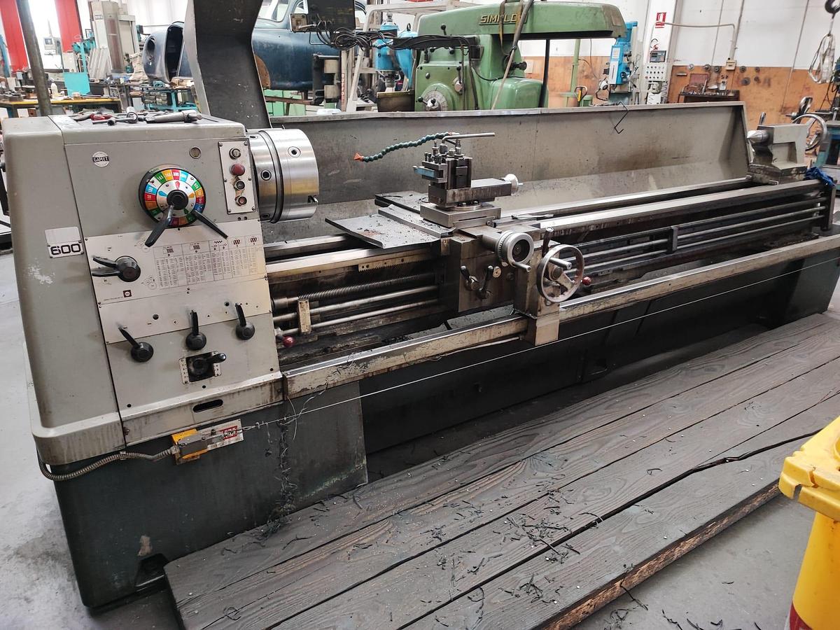 Usato Tornio parallelo COLCHESTER 600 | 300x3000x90