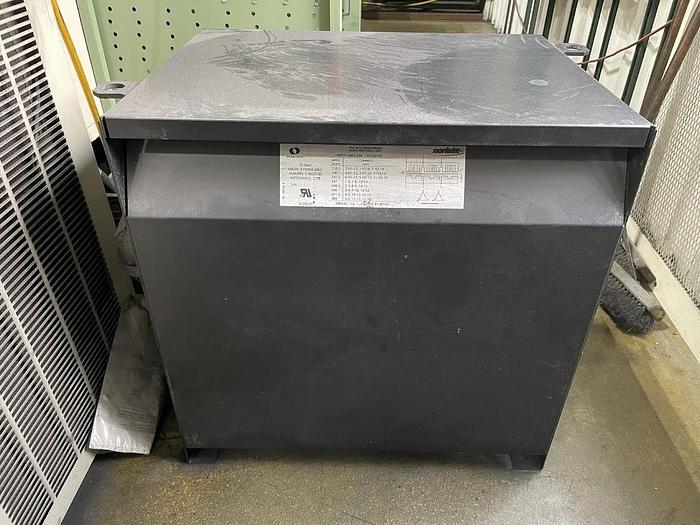 Used 2000 Makino SNC64 CNC Vertical Machining Center