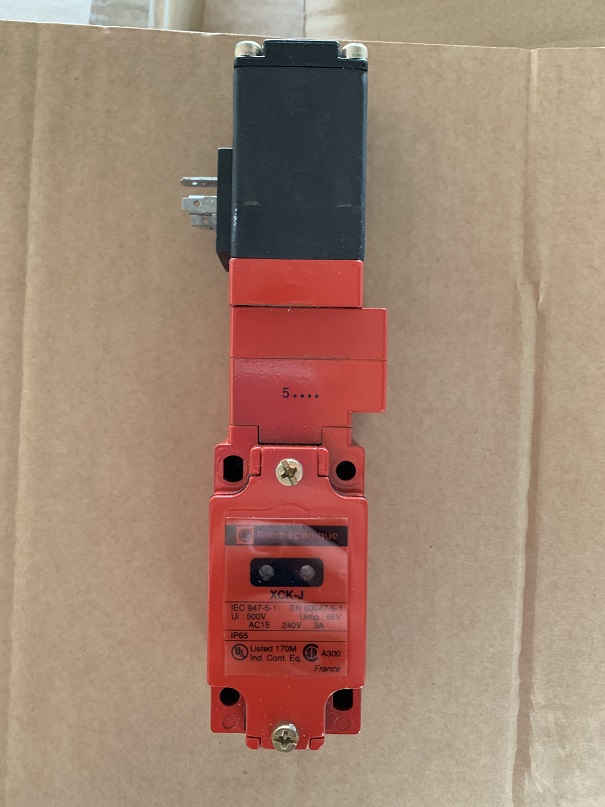 Used Telemecanique limit switch xck-j5954b21