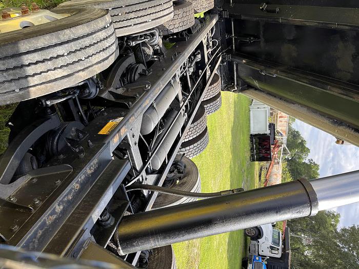 Used 2014 Kenworth T800 Quad-Axle Dump Truck
