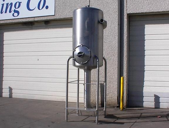 Used 300 GALLON VACUUM TANK.  CREPACO MODEL 2000 SERIAL A-7524