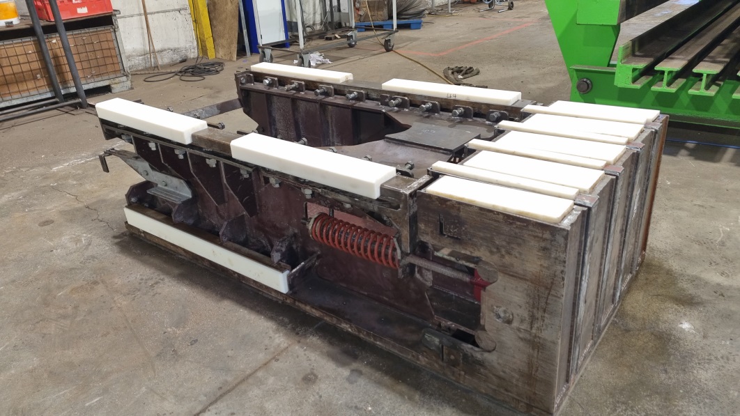 Refurbished Ballenpresse Avermann, Typ AVOS 1410M, Presskraft 70 t