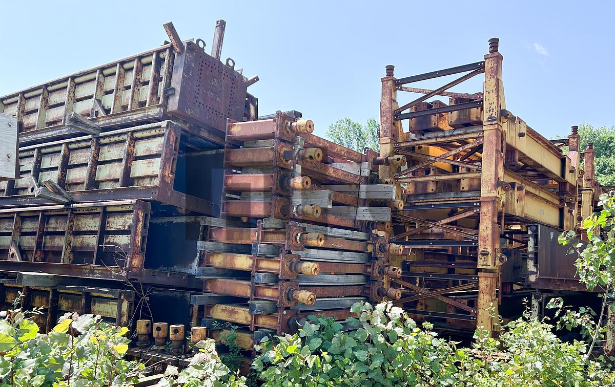 Used 16", 18", 20" and 30" Precast/Prestress Concrete Pile Forms