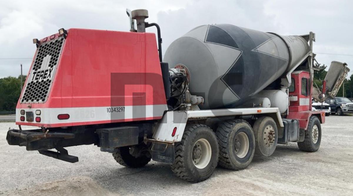 Used 2006 Terex/Advance 8X6 Front Discharge Concrete Mixer Truck