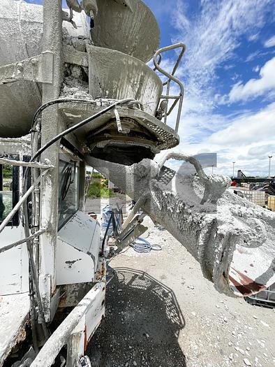 Used 2005 Terex/Advance Front Discharge Mixer Truck
