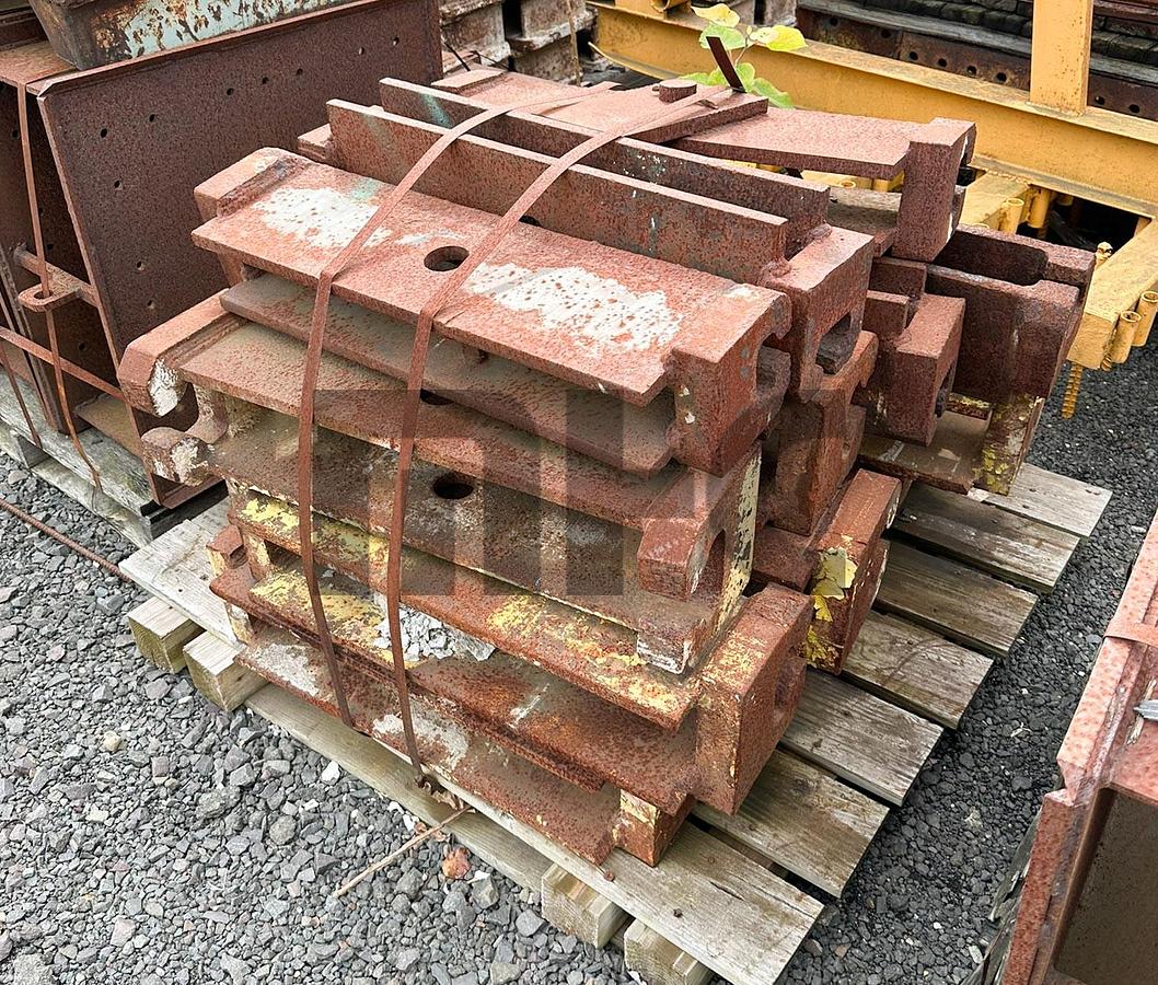 Used 16", 18", 20" and 30" Precast/Prestress Concrete Pile Forms