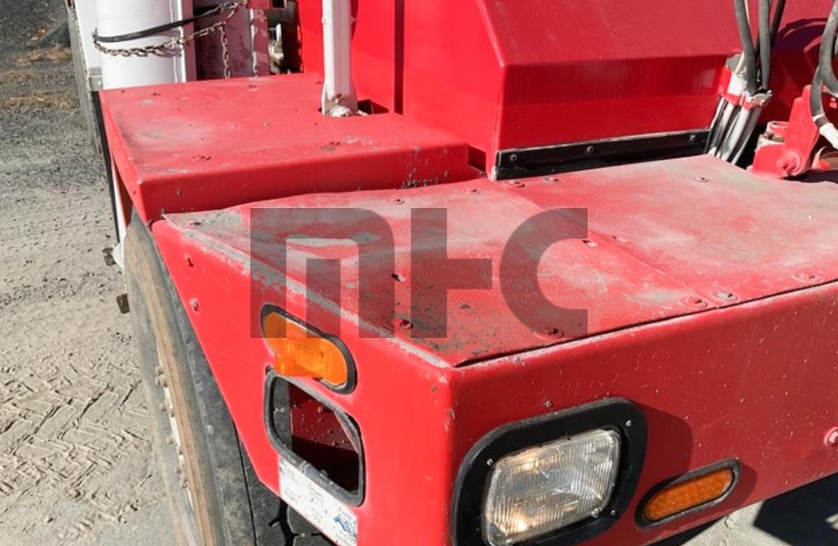 Used 2005 Oshkosh S-2106L Front Discharge Concrete Mixer Truck