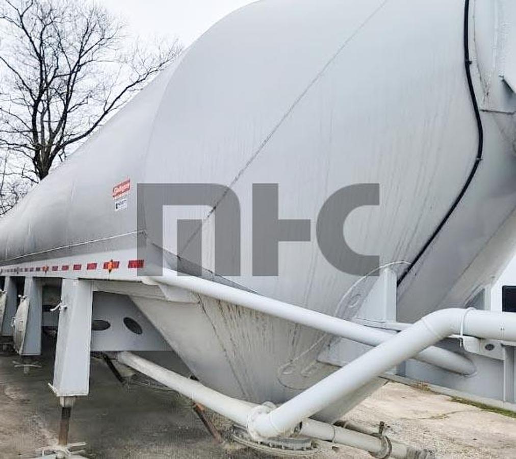 Used 2020 Gallegos Cement Pig / Guppy with Diesel Blower