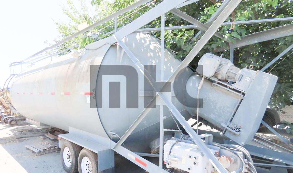 Belgrade 350 Barrel Round Portable (RP) Cement Silo