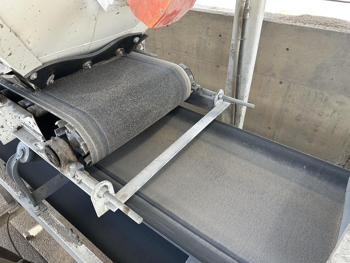 Used 3 Compartment 10 Yard Concrete Batch Plant