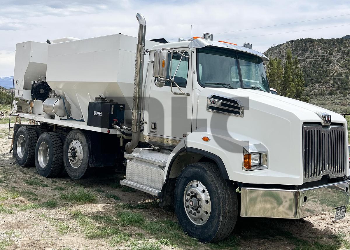 Used 2017 Zimmerman 9 Yd. Concrete Volumetric Mixer Truck