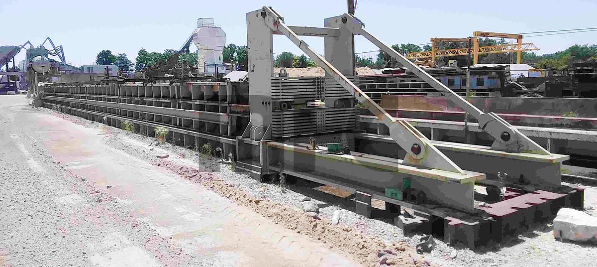 Used Self-Stressing Type IV Bulb Tee Precast Concrete Beam/Girder Form