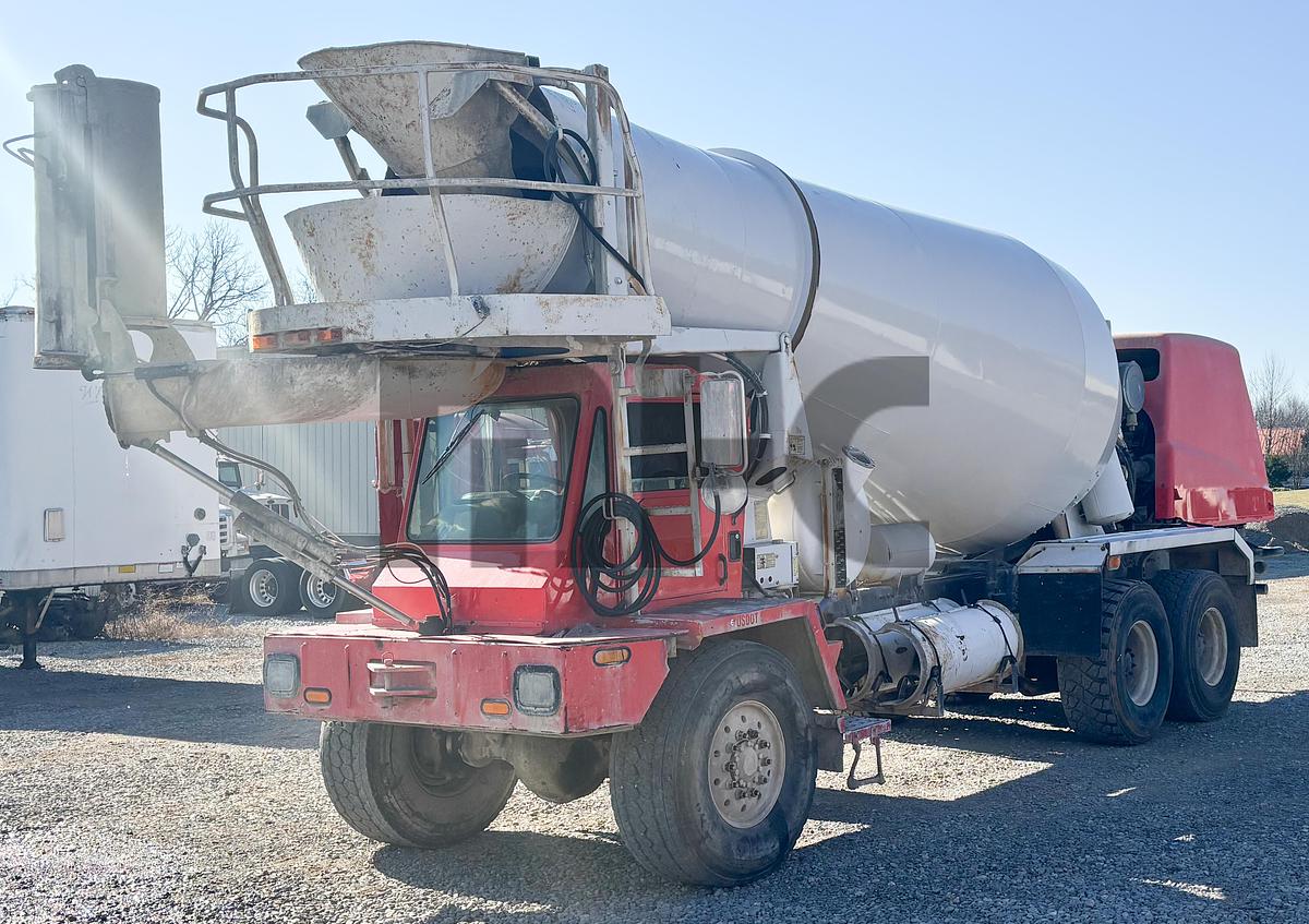 Used 2007 Oshkosh S-2346 6x6 Front Discharge Concrete Mixer Truck