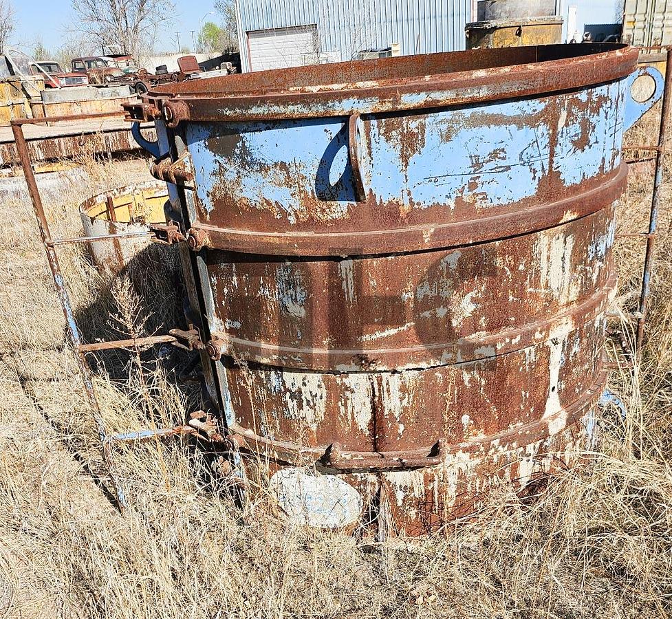 Used 48" Kirkpatrick Hydraulic Monolithic Manhole Base Form