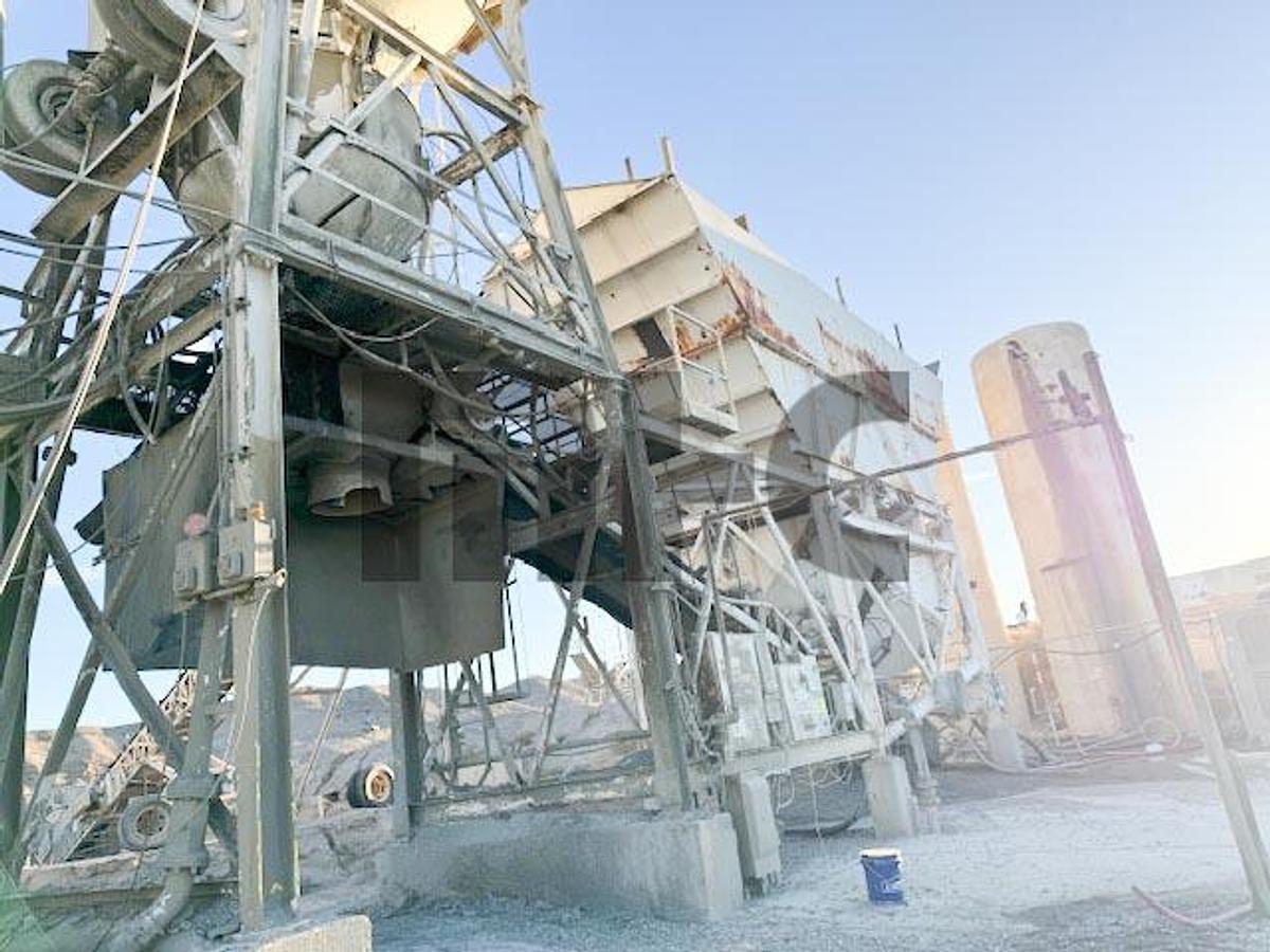 Used McNeilus 12 Yard Portable Concrete Batch Plant