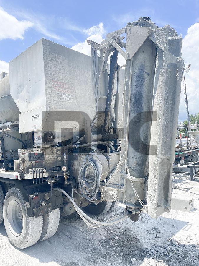 Used 2021 Zimmerman 10 Yd Volumetric Concrete Mixer Truck (2004 Freightliner)