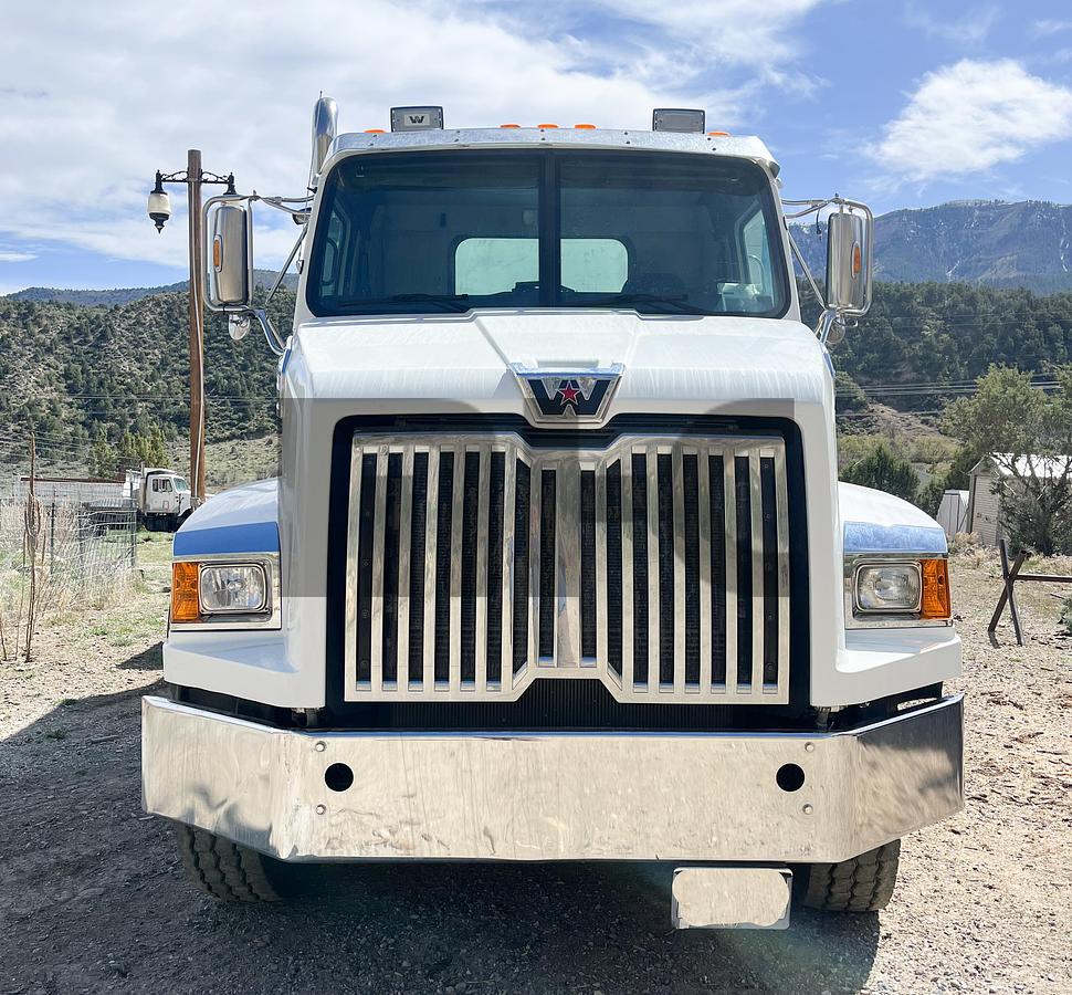 Used 2017 Zimmerman 9 Yd. Concrete Volumetric Mixer Truck