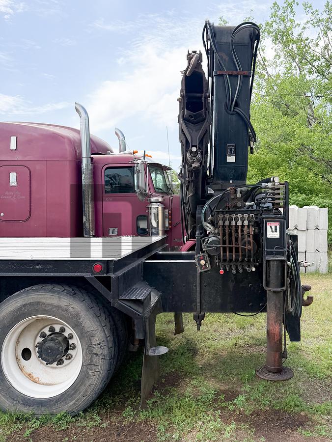 Used International / Hiab Knuckle Boom Truck