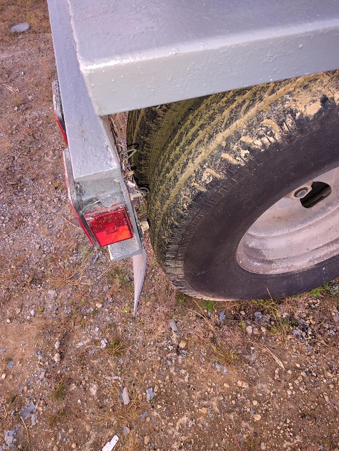 Used 2012 Belgrade LP300 Low Profile Portable Cement Silo