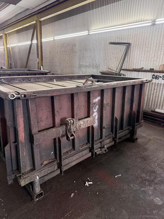 Used Various Precast Concrete Septic Tank Forms (2500 gal, 1600 gal, 1500 gal, & 1000 gal)