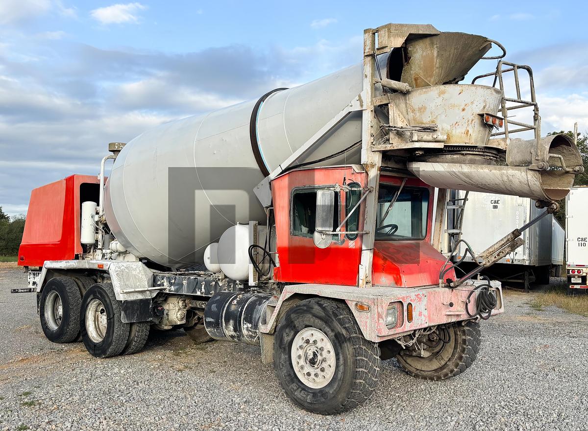 Used 2006 TEREX FD3000 6X6 Front Discharge Concrete Mixer Truck