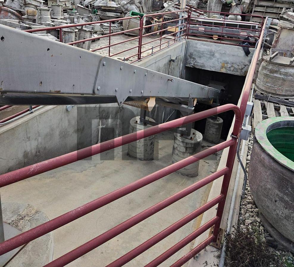 Used 2005 Turmac 4 Compartment Precast Concrete Batch Plant w/Haarup Mixer