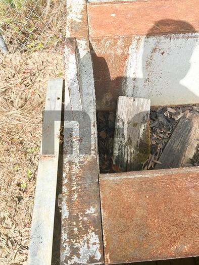 Used 18" Dual Cavity Self-Stressing Concrete Pile Form Set