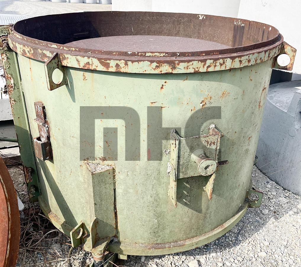 Used 48" Precast Concrete Manhole Base Form