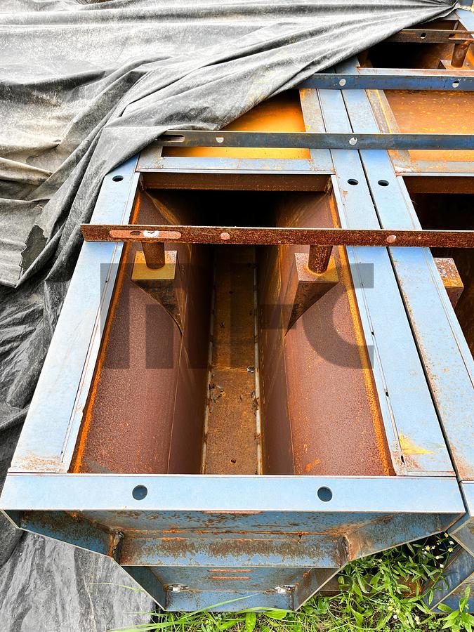 Used Precast Concrete Dual Cavity Jersey Barrier Forms - K Type FDOT