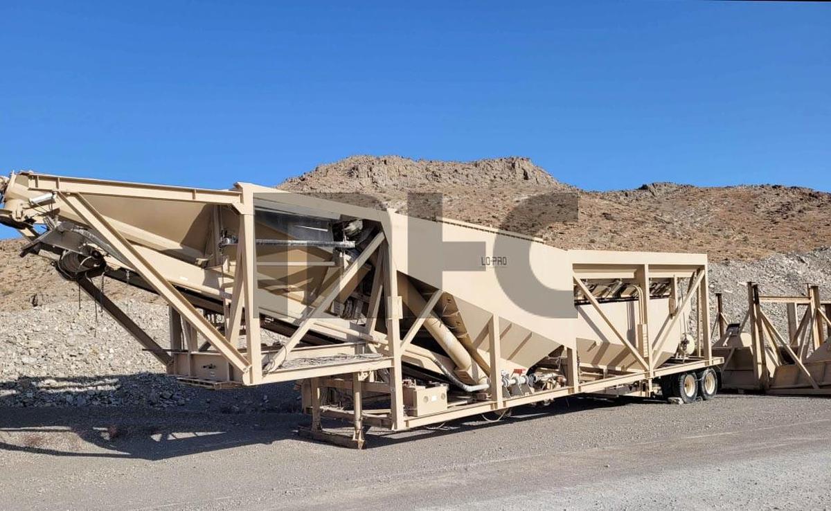 Used 2004 CON-E-CO Low Pro 10 S Portable Concrete Batch Plant