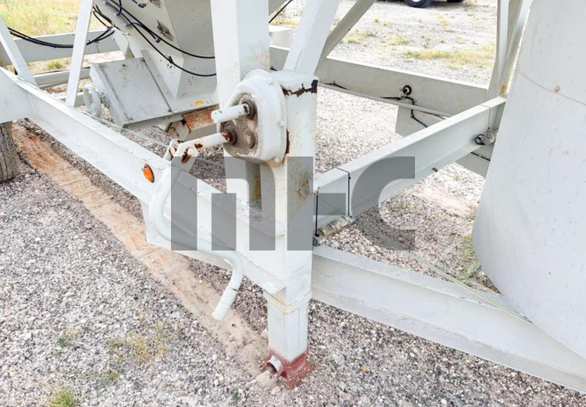 Used Belgrade LP200 Portable Cement Silo with Rice Lake Batching System