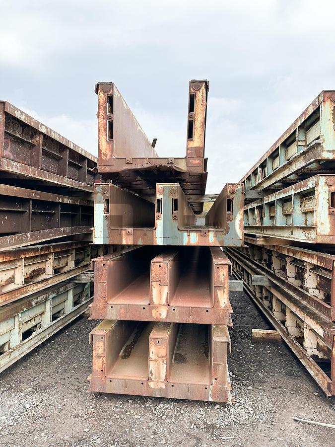 Used 16", 18", 20" and 30" Precast/Prestress Concrete Pile Forms