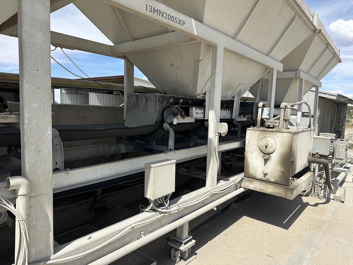 Used 3 Compartment 10 Yard Concrete Batch Plant