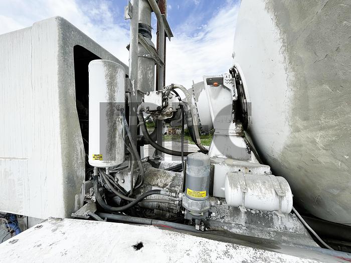 Used 2005 Terex/Advance Front Discharge Mixer Truck