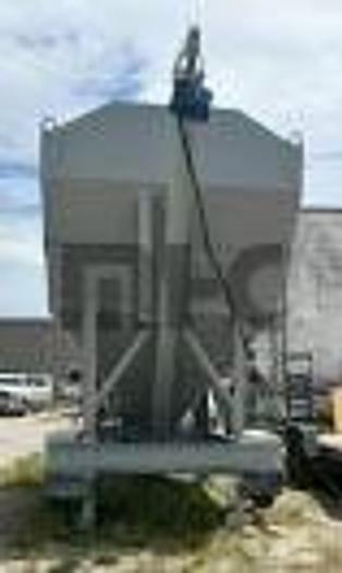 Used Belgrade LP200 Portable Silo - Hydraulic Powered