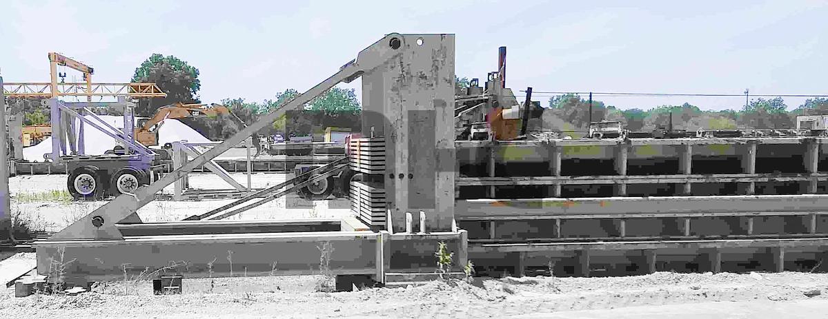 Used Self-Stressing Type IV Bulb Tee Precast Concrete Beam/Girder Form