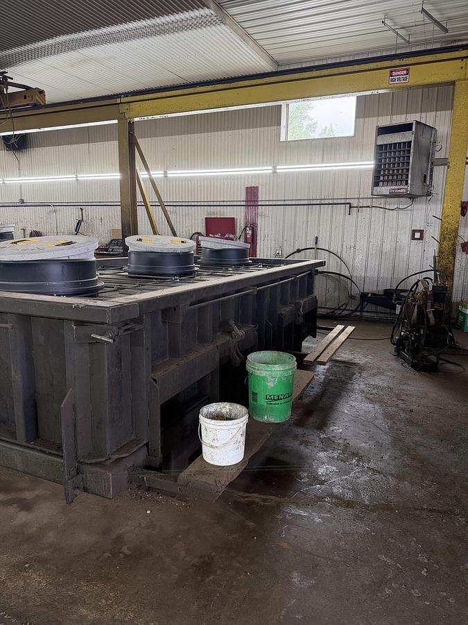 Used Various Precast Concrete Septic Tank Forms (2500 gal, 1600 gal, 1500 gal, & 1000 gal)
