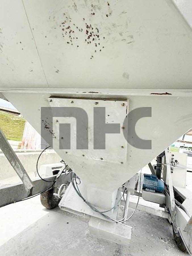 Used 2019 Belgrade Low Profile Portable Cement Batching Silo