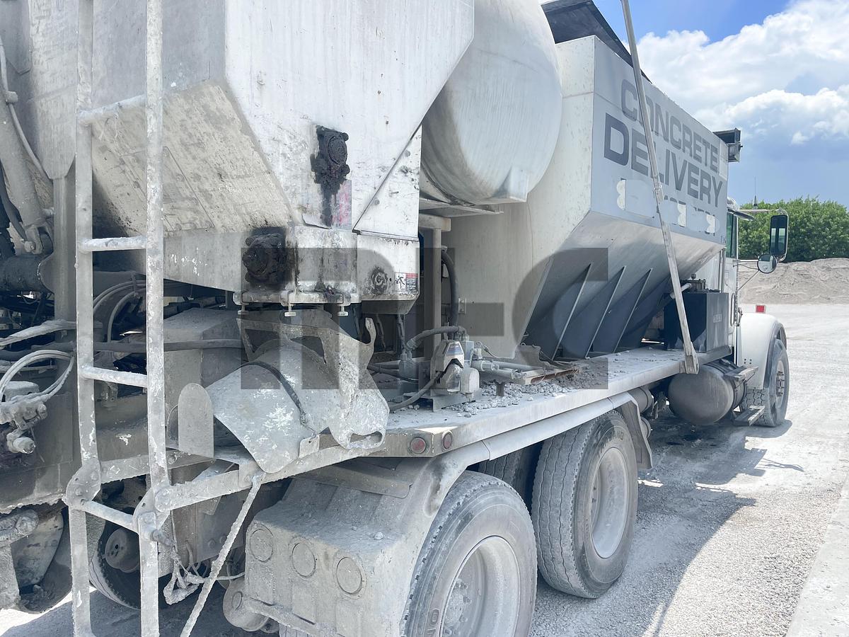 Used 2021 Zimmerman 10 Yd Volumetric Concrete Mixer Truck (2004 Freightliner)