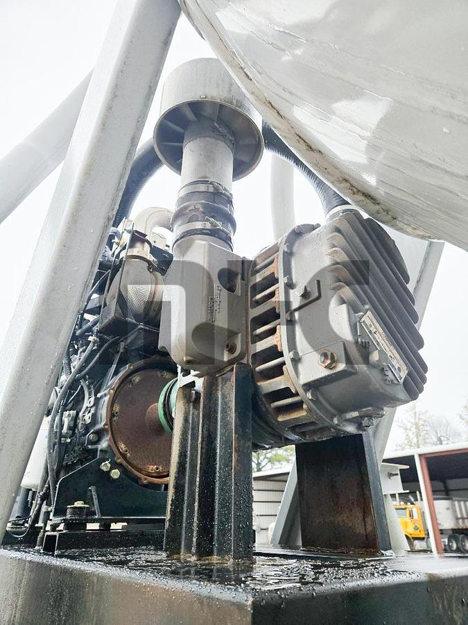 Used 2020 Gallegos Cement Pig / Guppy with Diesel Blower